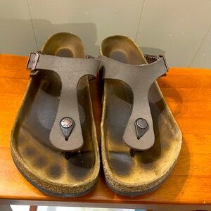 Size 39 toe Birkenstocks!